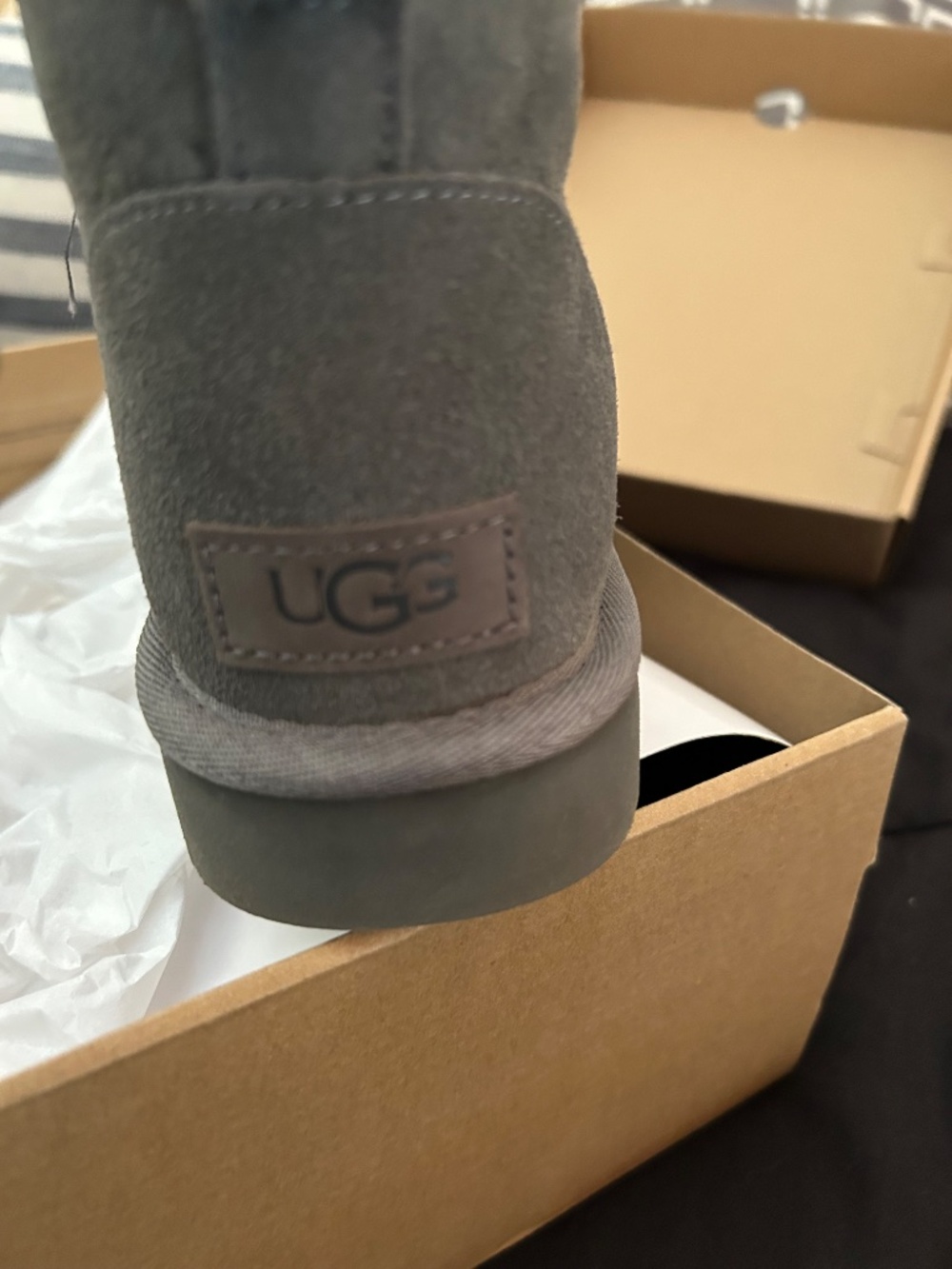 UGG Classic Mini - Picture 7 of 9